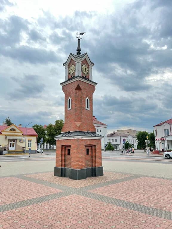 Shchuchin. The clock tower.