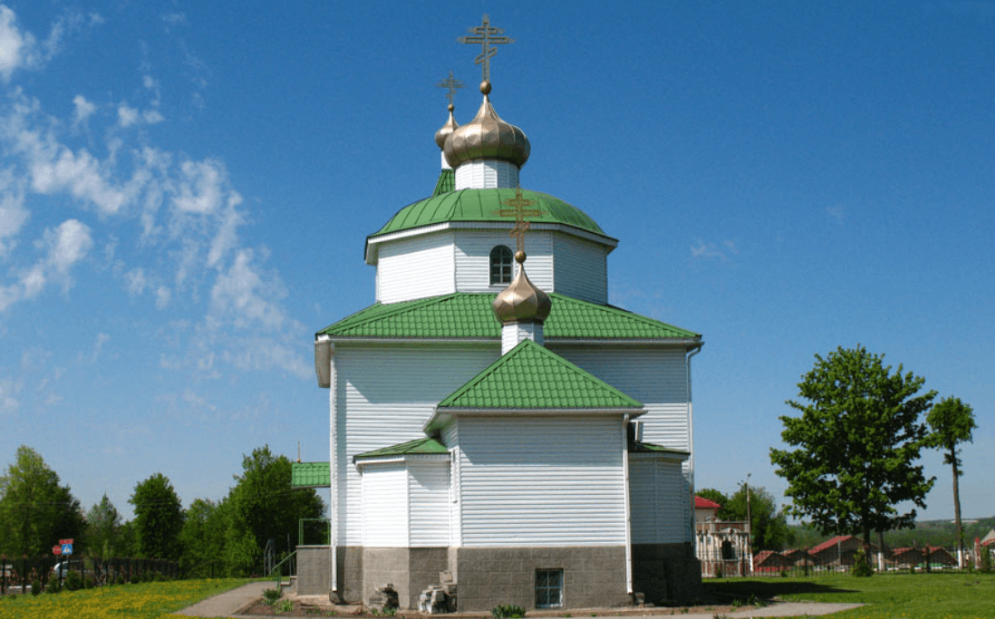 Круглае. Свята-Троіцкая царква.