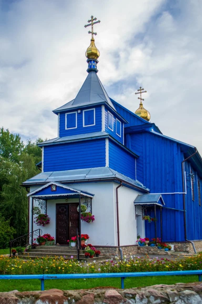 Stavy.  St. Onufry's Church.