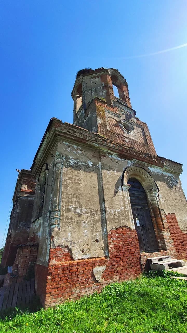 Свяча. Руіны Царквы Раства Багародзіцы.