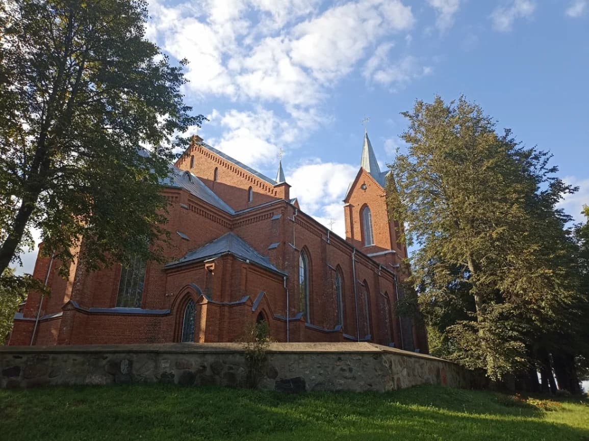 Задарожжа. Касцёл Найсвяцейшай Дзевы Марыі Ласкавай.