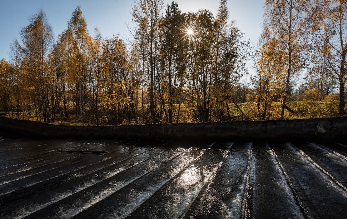 Khmelevka. A water ladder.