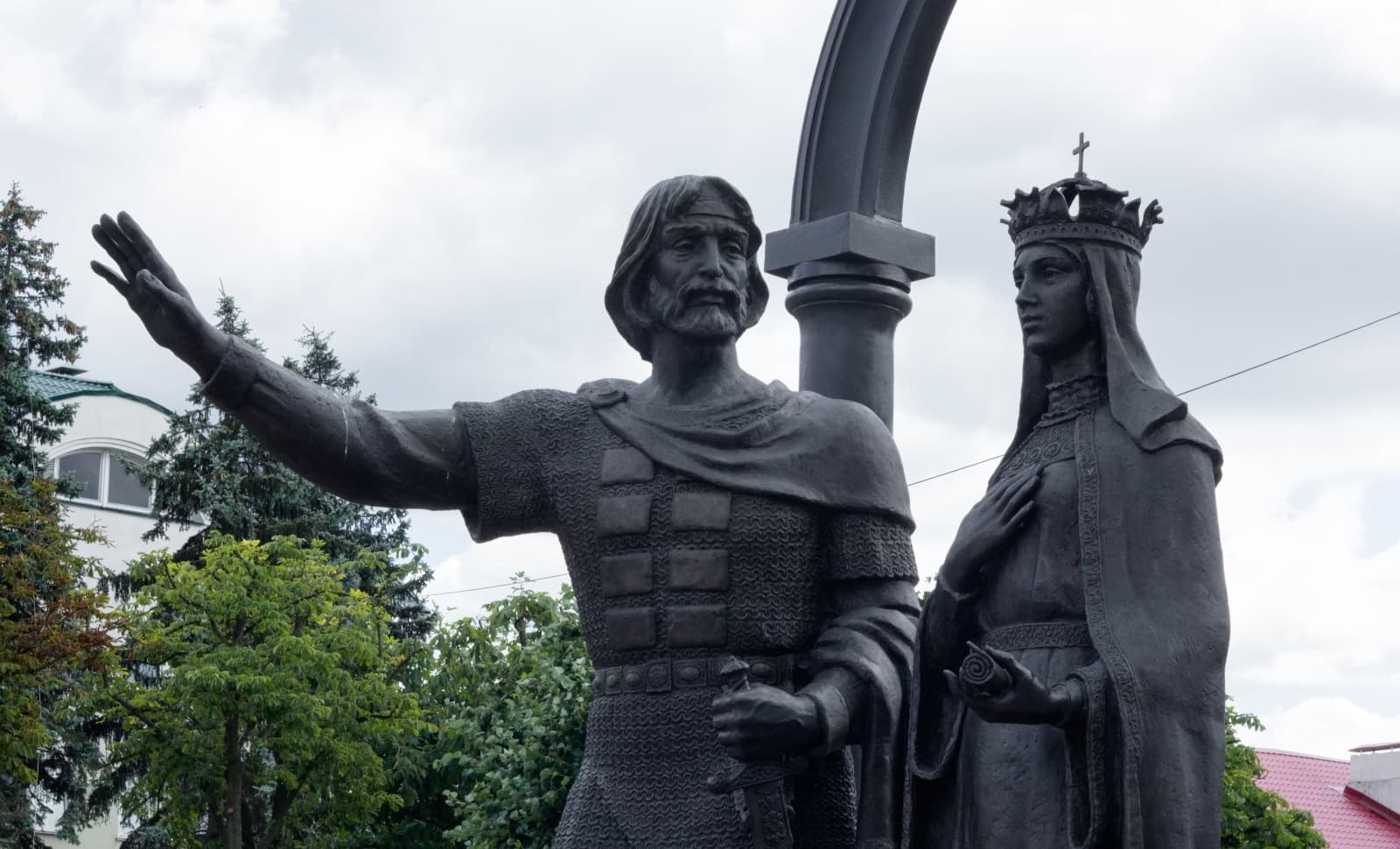 Kobrin. Monument to Prince Vladimir and Princess Olga.