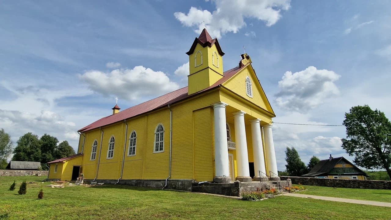 Danyushevo. The Church of the Most Holy Trinity.