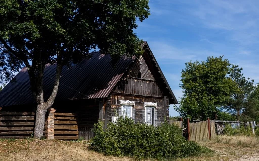 Art village "Chyrvony Kastrychnik" (Red October).