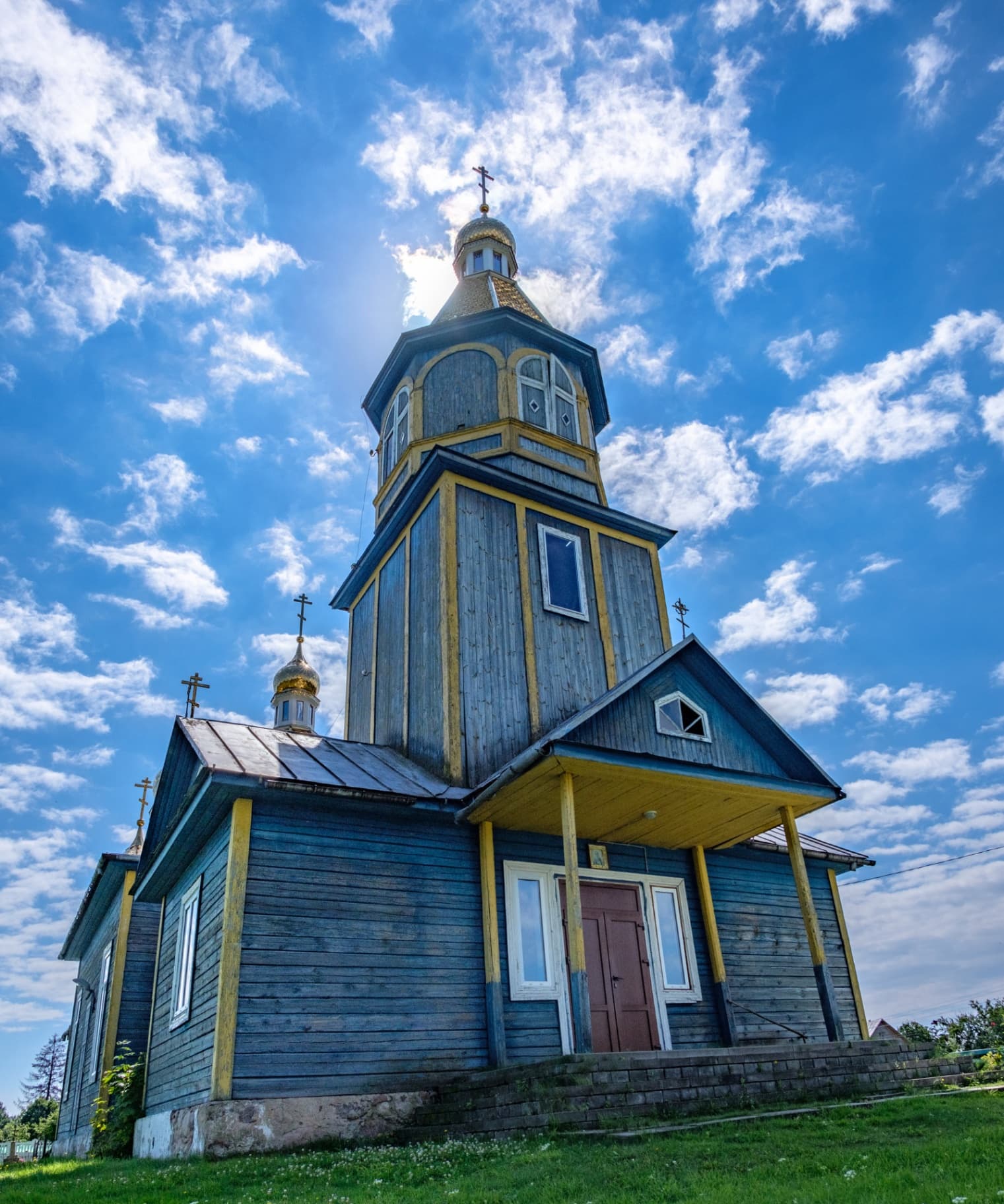 Polonka. Church of St. Nicholas the Wonderworker.