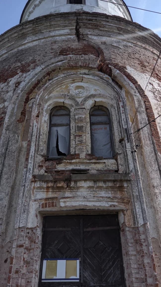 Ostrovno. The Church of the Holy Trinity.