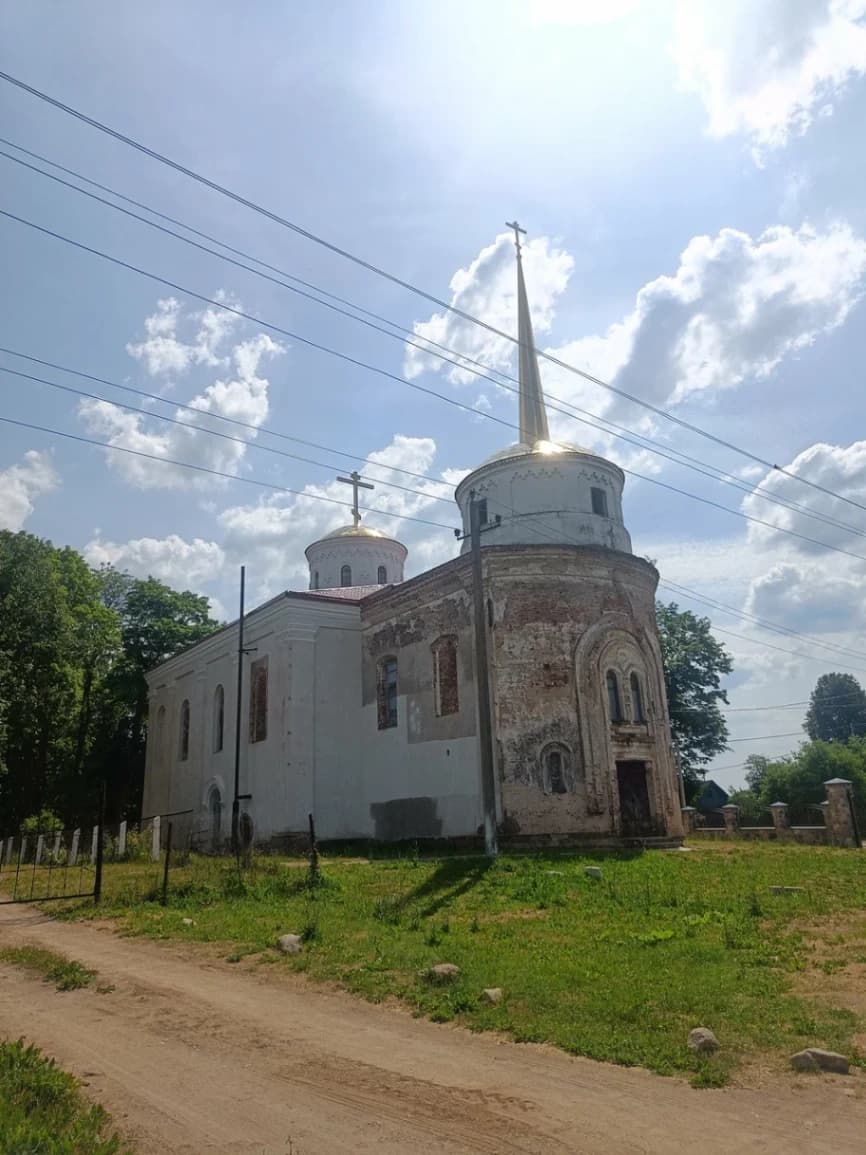 Ostrovno. The Church of the Holy Trinity.