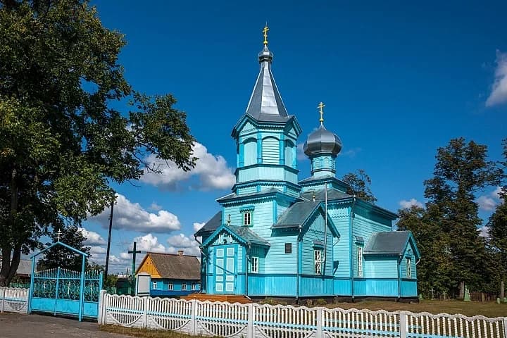 Дивин. Церковь Рождества Богородицы.