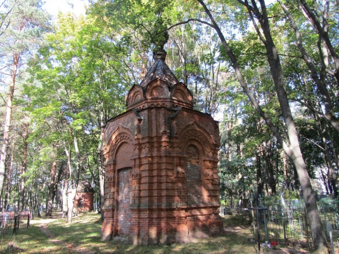 Rogachev. The old city cemetery (Three chapels).