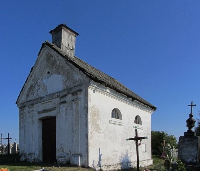 Mosty Pravye. Cemetery chapel of the Oznobishin family.