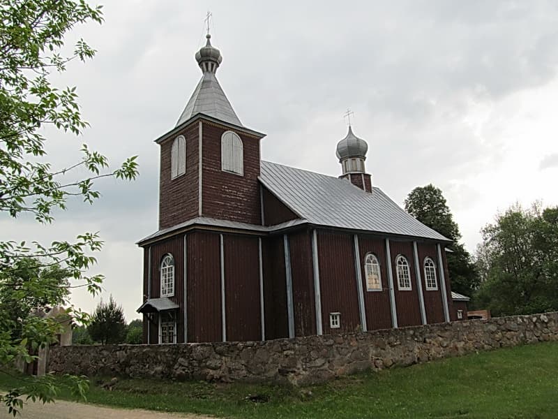 Ostrovo.  St. Michael's Church.