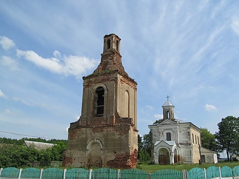 Novodevyatkovichi. The catholic church of Peter and Paul.