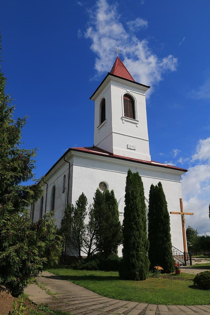 Адамавічы. Касцёл Ушэсця Дзевы Марыі.