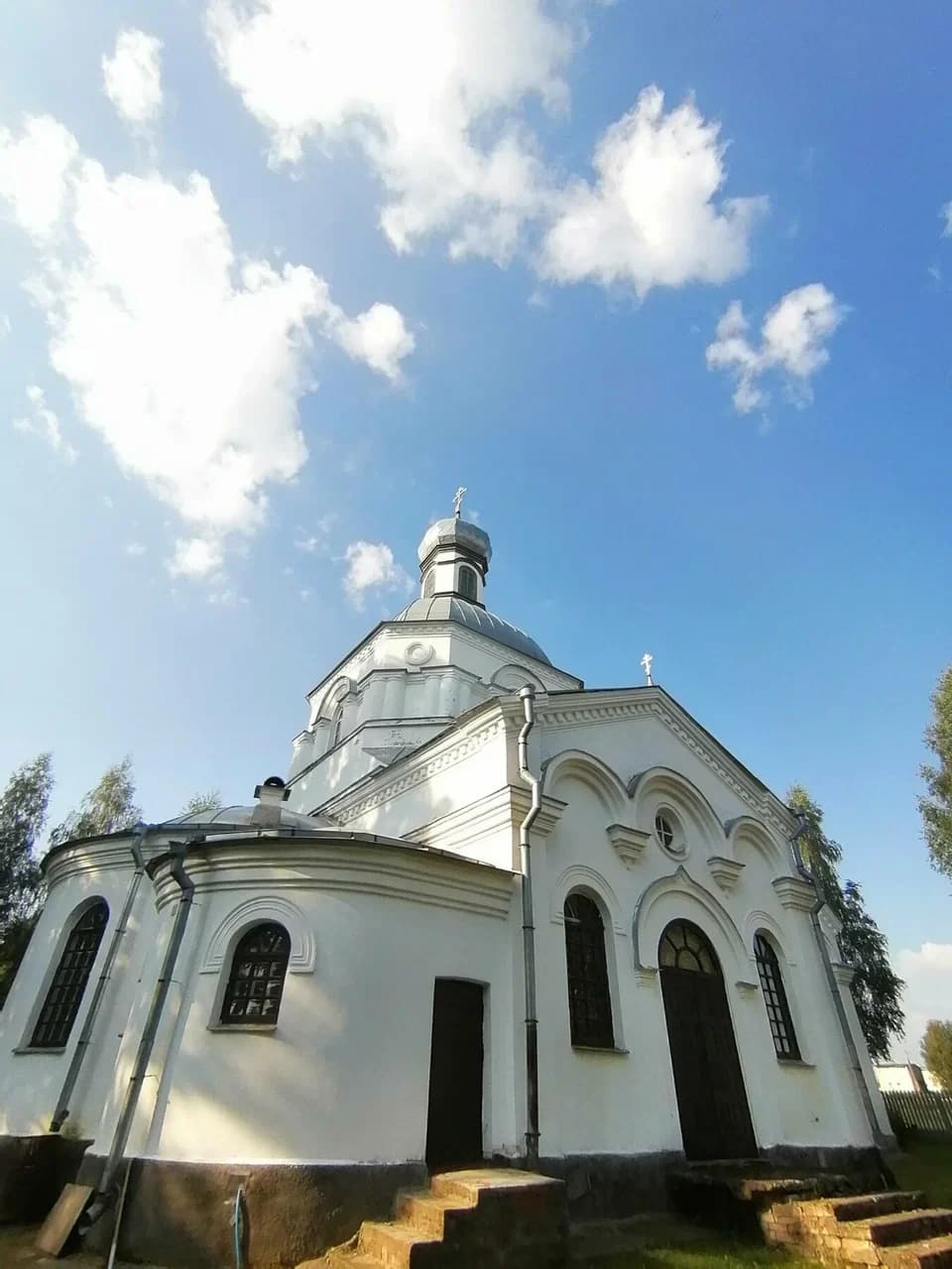 Brazdetchino. The Church of Saints Peter and Paul.