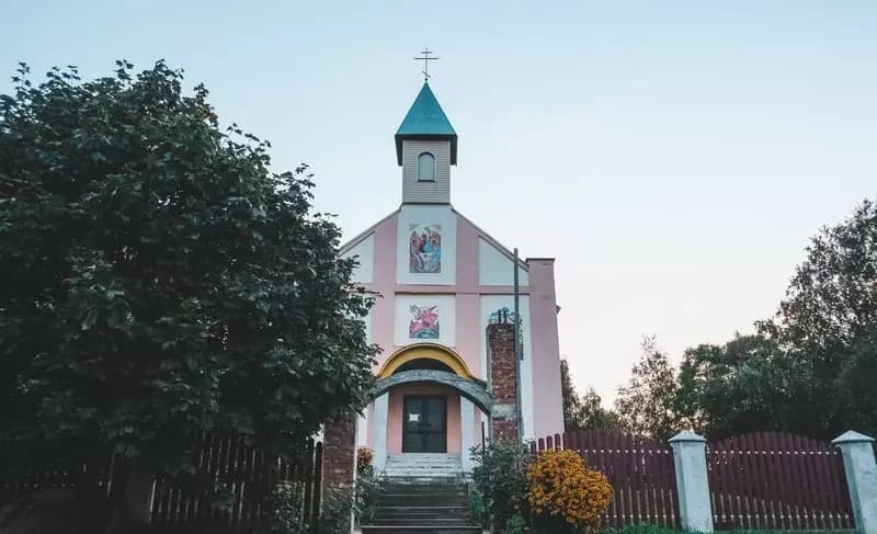Чарэя. Царква Святога Міхаіла Архангела.