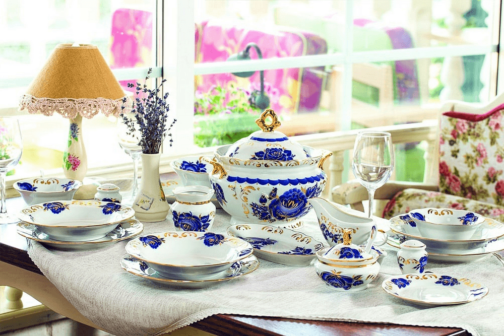 Dobrush. Excursion to the porcelain factory.