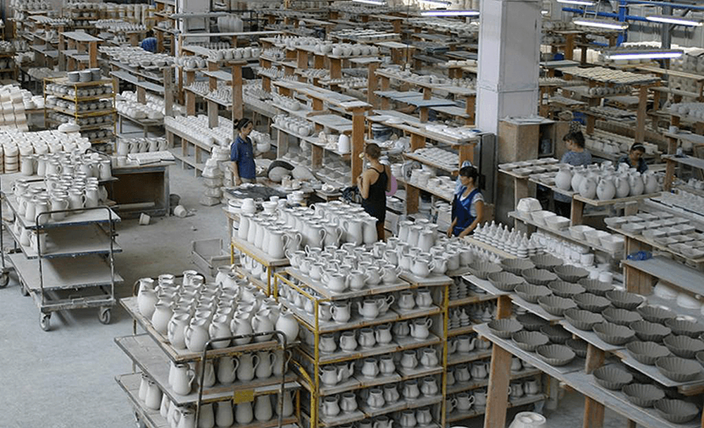 Dobrush. Excursion to the porcelain factory.