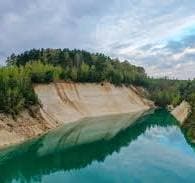 Меловые карьеры около деревни Пышки.