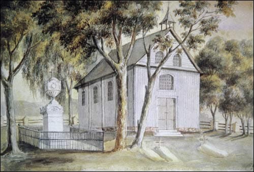 Gorodniki. The chapel and monument of the Snyadetsky family.