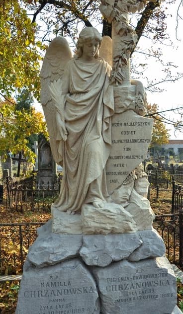 Brest. Catholic cemetery and tomb of the 19th century.
