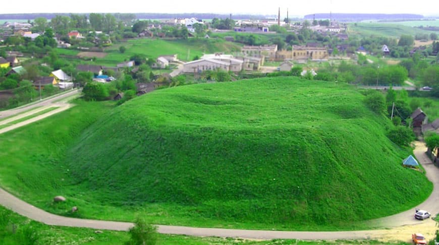 Kopyl. Castle Hill.