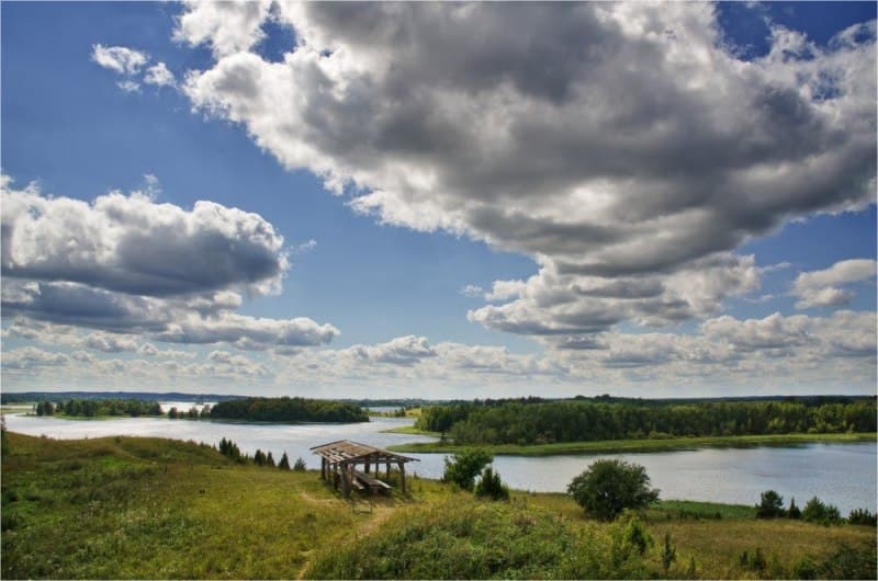 Lake Nedrovo.