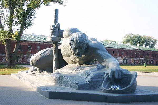 Мемориальный комплекс "Брестская крепость-герой"