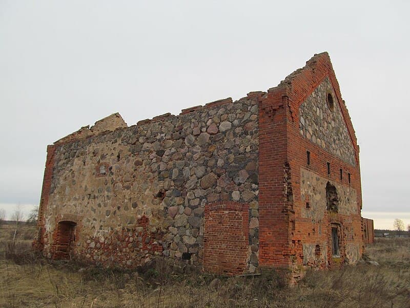 Валадута. Будынак вінакурні.