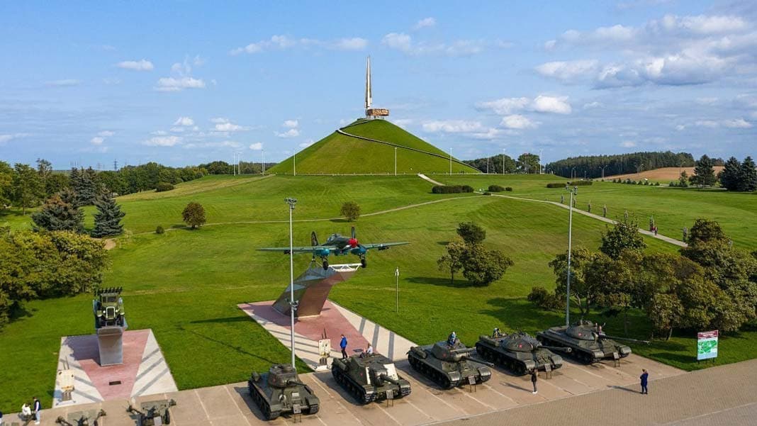 Курган Славы.