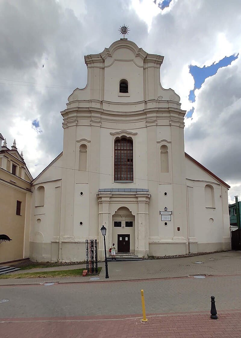 Мінск. Касцёл Святога Язэпа і кляштар бернардзінцаў.