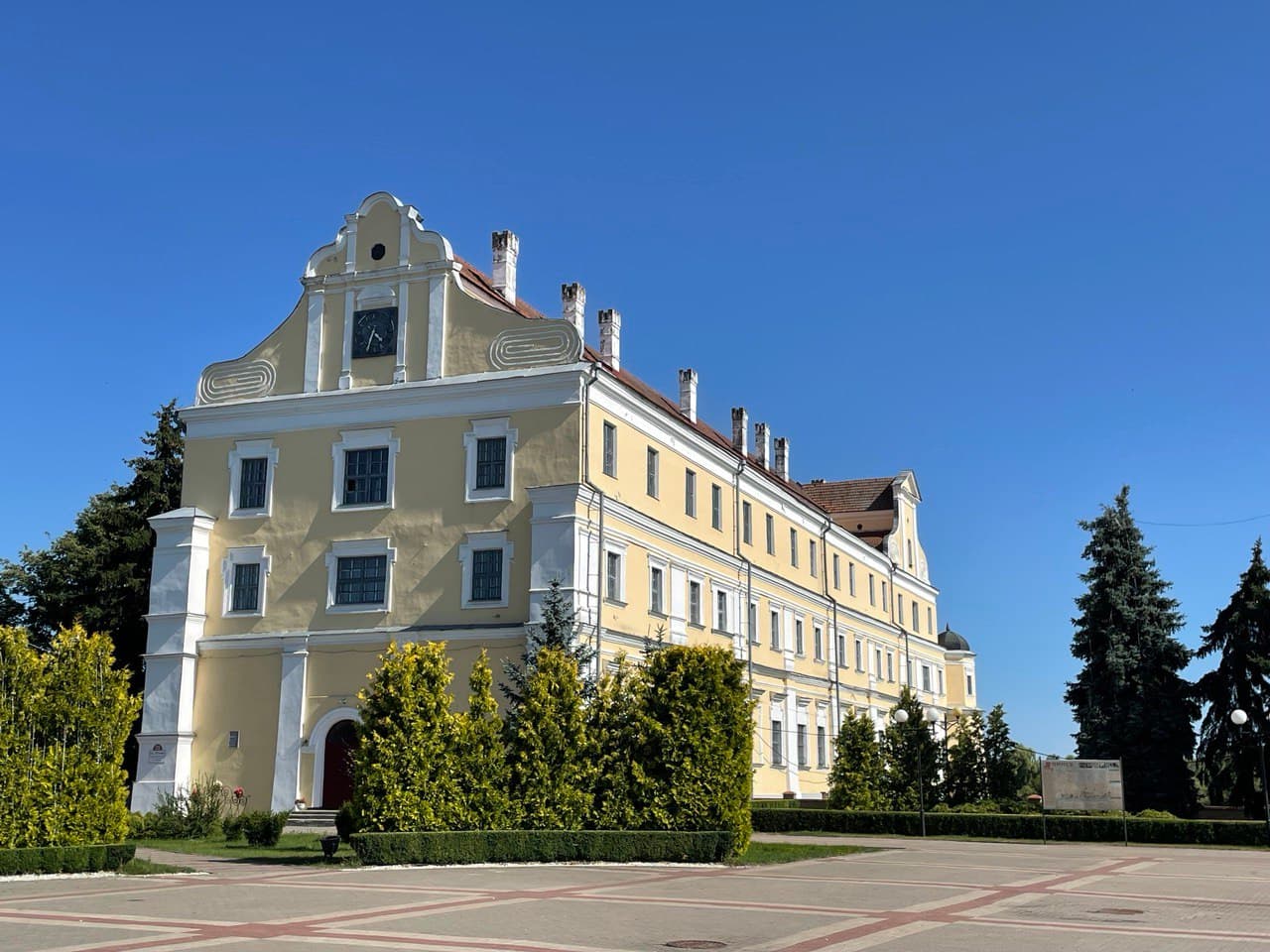 Пінск. Езуіцкі калегіум.