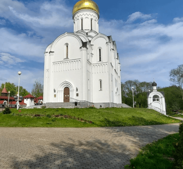 Минск. Храм Покрова Пресвятой Богородицы.