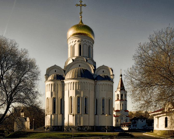 Минск. Храм Покрова Пресвятой Богородицы.