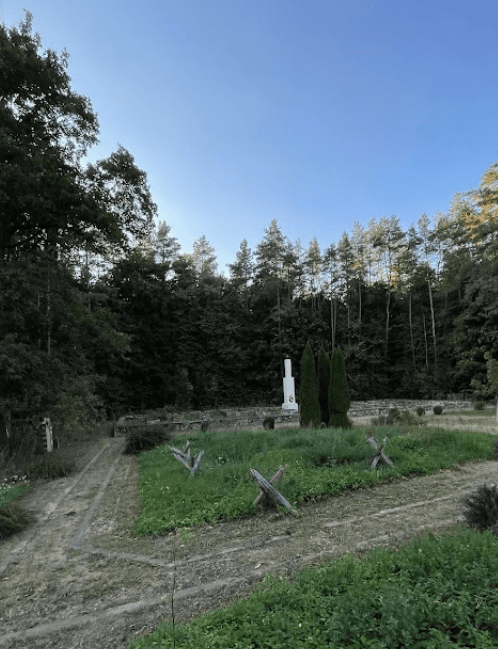 Доргунь. Помнік загінуўшым героям-памежнікам.