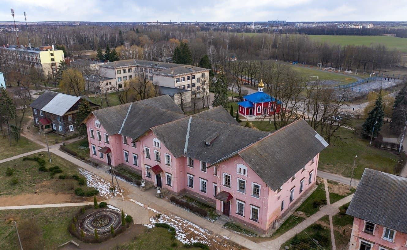 Мар'іна. Былы будынак сельскагаспадарчай школы.