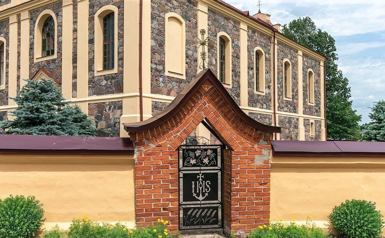 Volkolata. The Catholic church of St. John the Baptist.