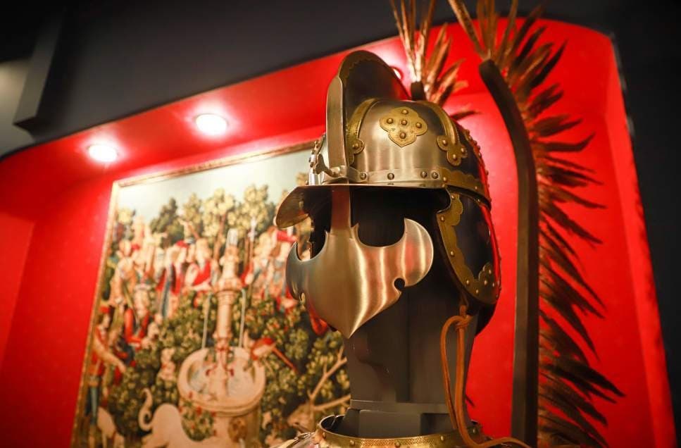 Grodno. "Grishuk Arsenal" cold ceremonial weapons gallery.