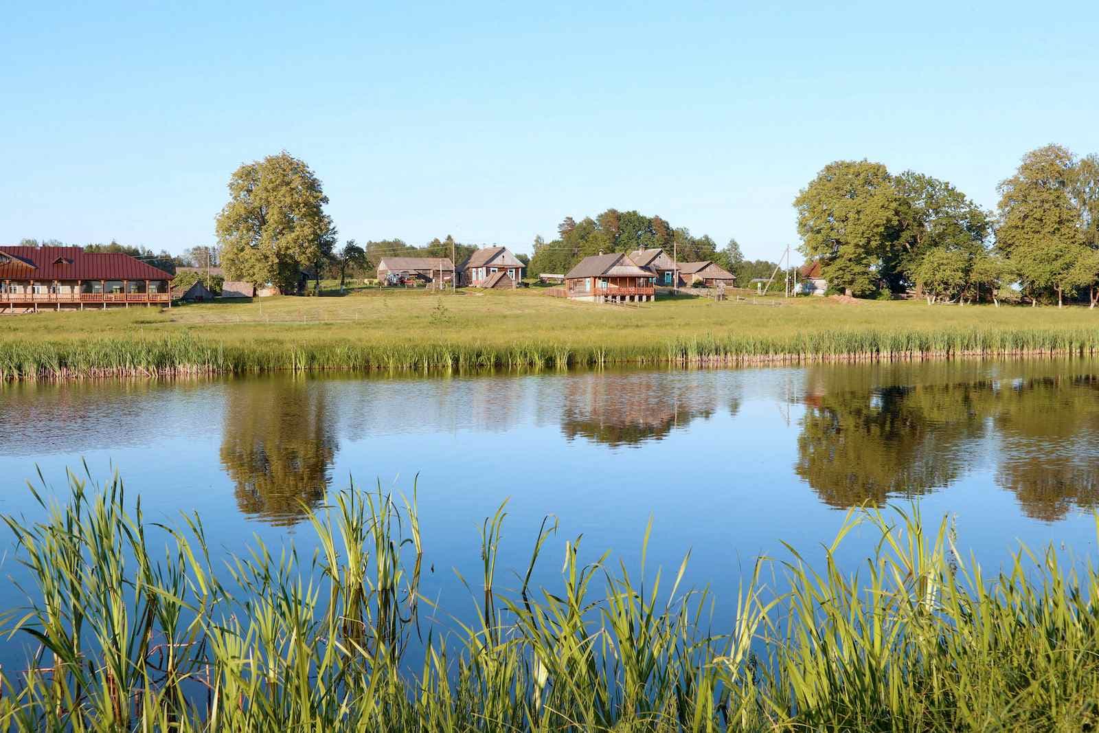 Tinevichi. The tourist village "Belye Luga" (White meadows).