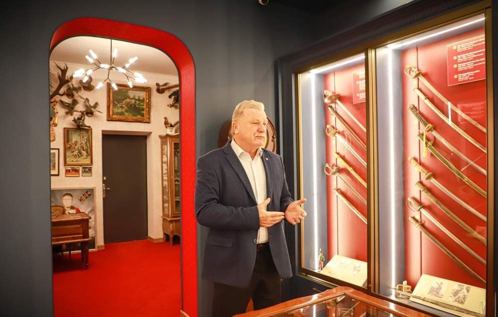 Grodno. "Grishuk Arsenal" cold ceremonial weapons gallery.