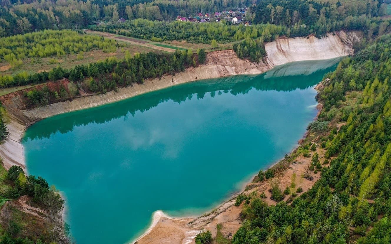 Меловые карьеры около деревни Пышки.