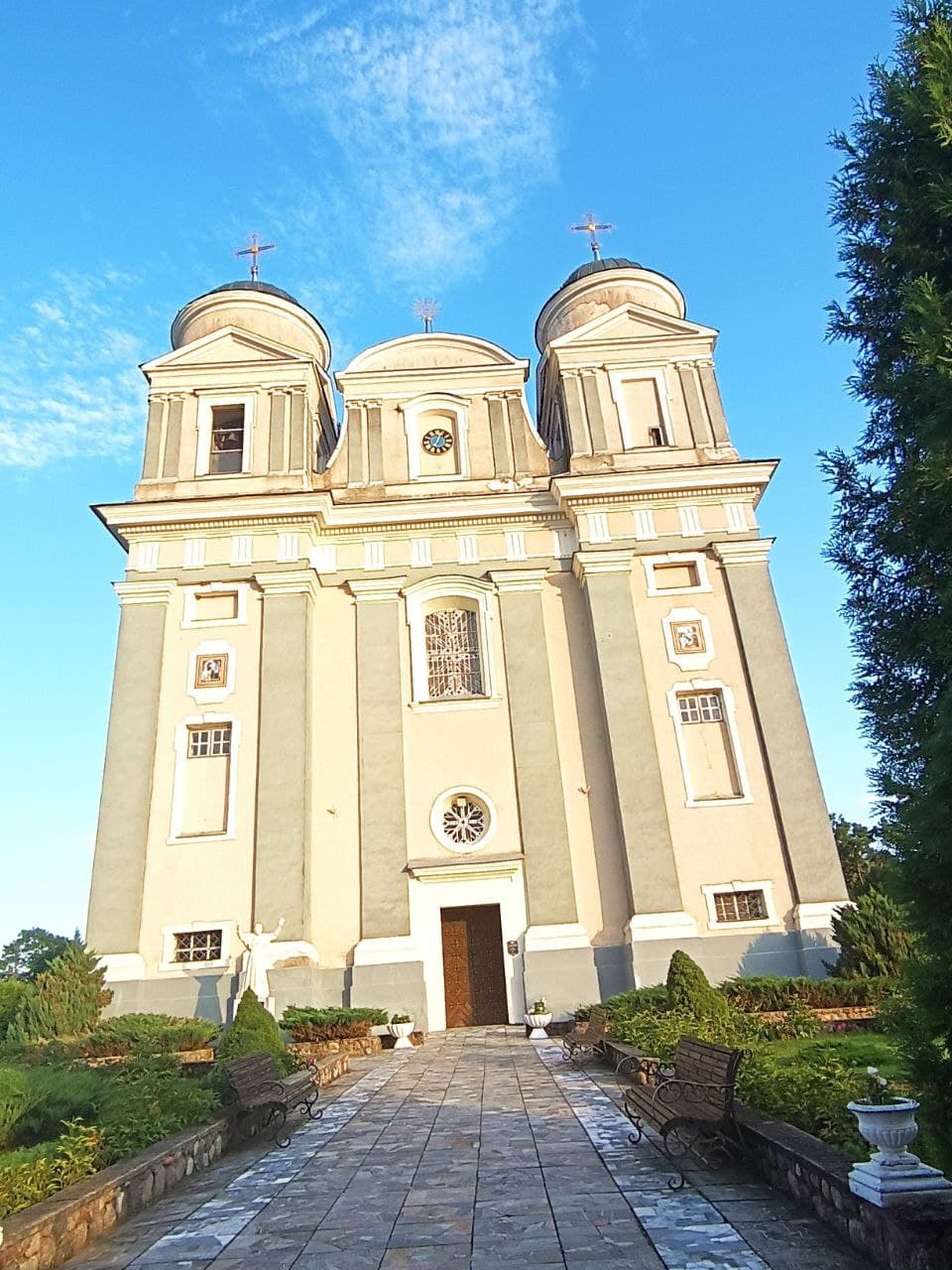 Лучай. Касцёл Святога Тадэвуша.