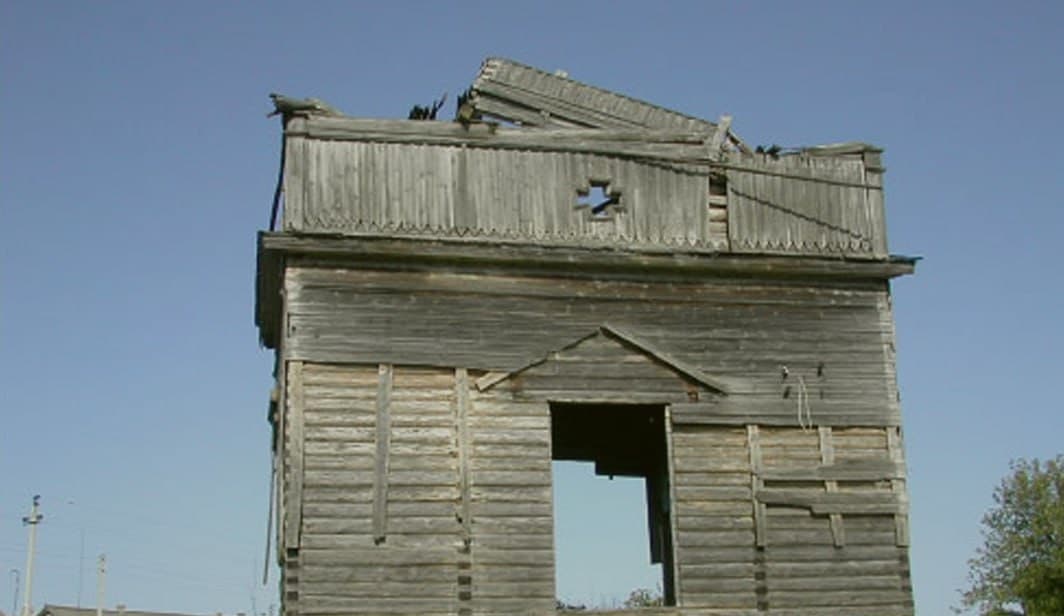 Колодница. Руины церкви.