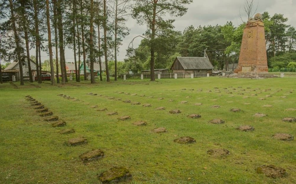 Тамашоўка. Помнік салдатам Першай сусветнай вайны.