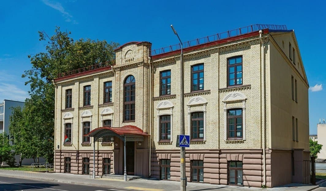 Гродна. Былы будынак яўрэйскай бальніцы.