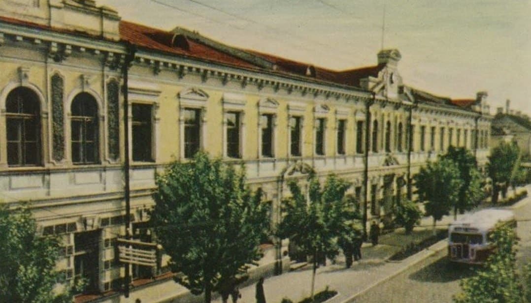 Гродна. Былы будынак акруговай лячэбніцы.