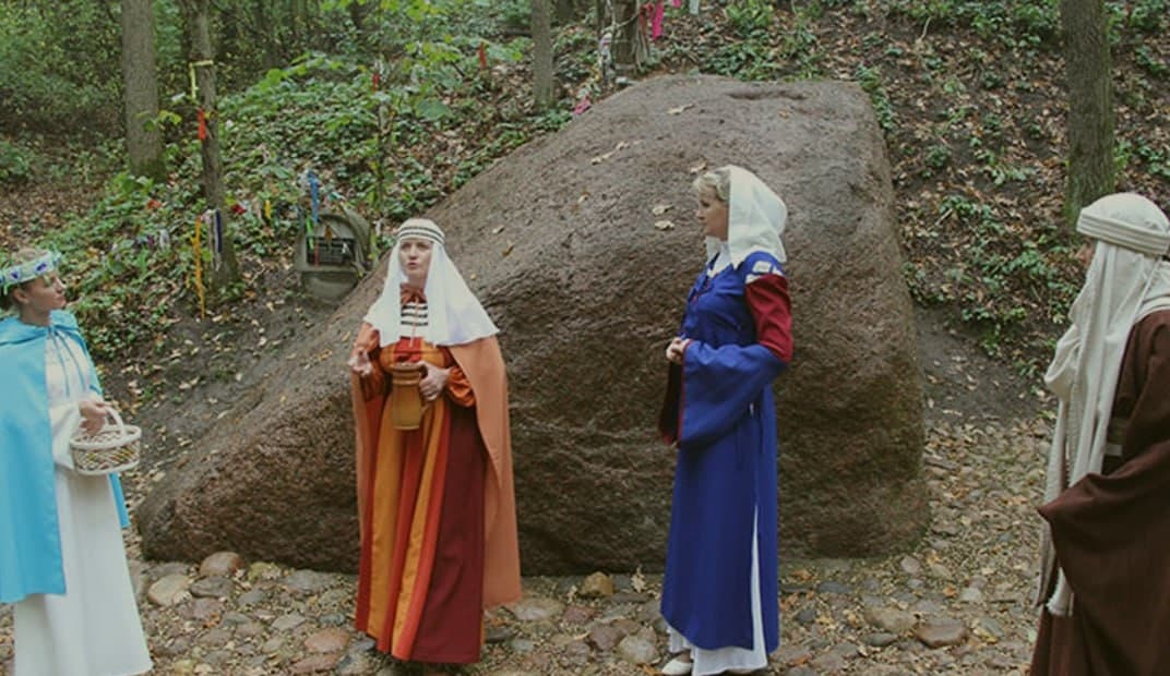 Нявесцін камень.