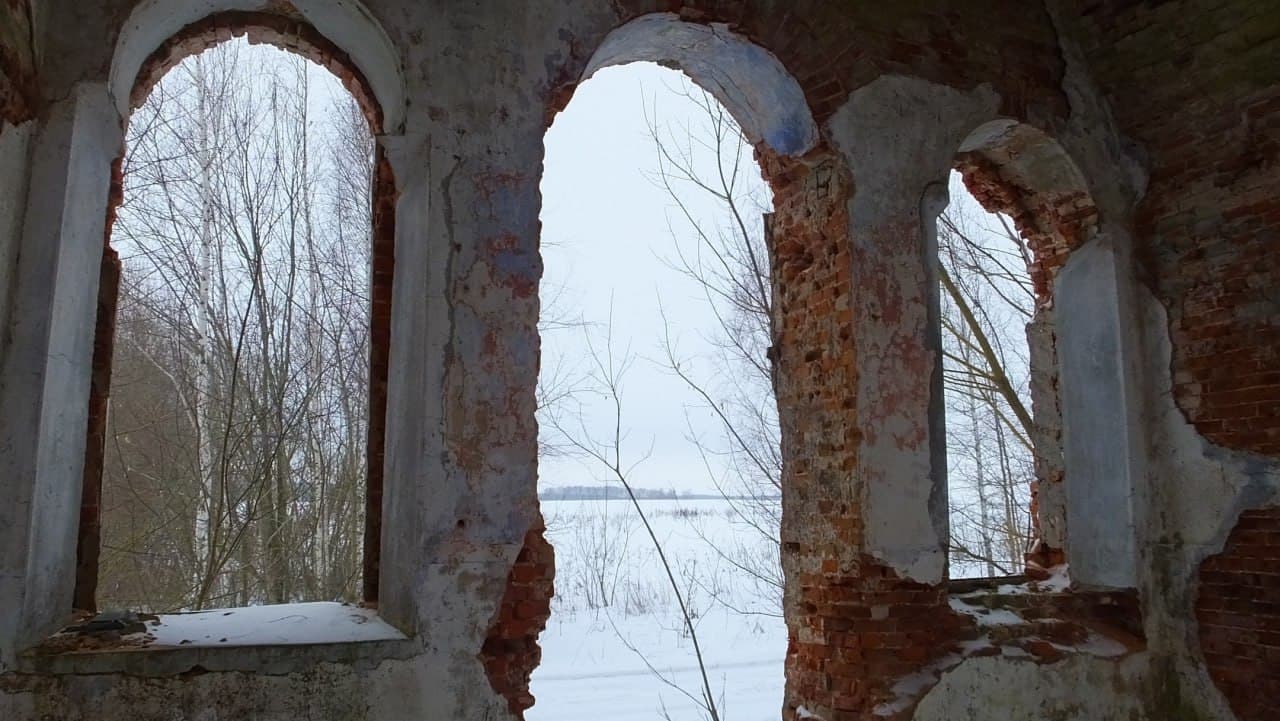 Немерава. Руіны Пакроўскай царквы.