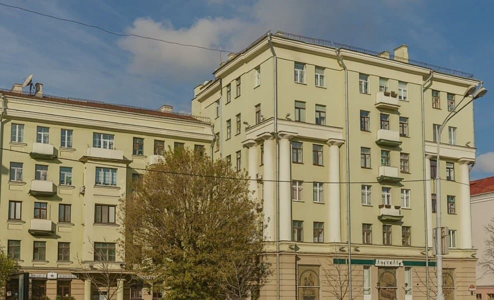 Мінск. Знакаміты дом на праспекце Незалежнасці, 43.