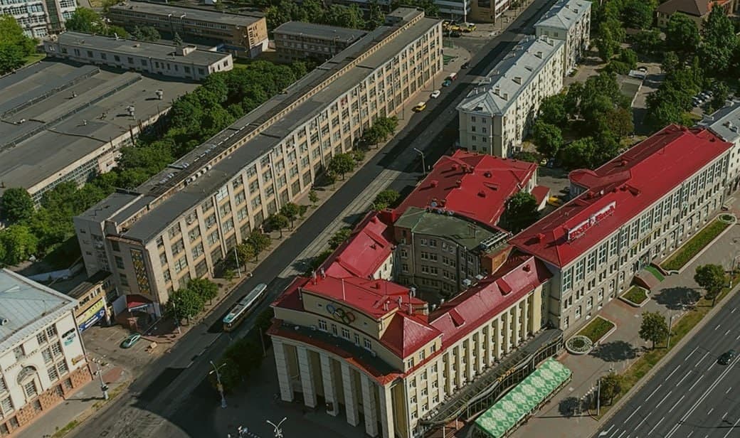 Мінск. Будынак былога інстытута фізкультуры.